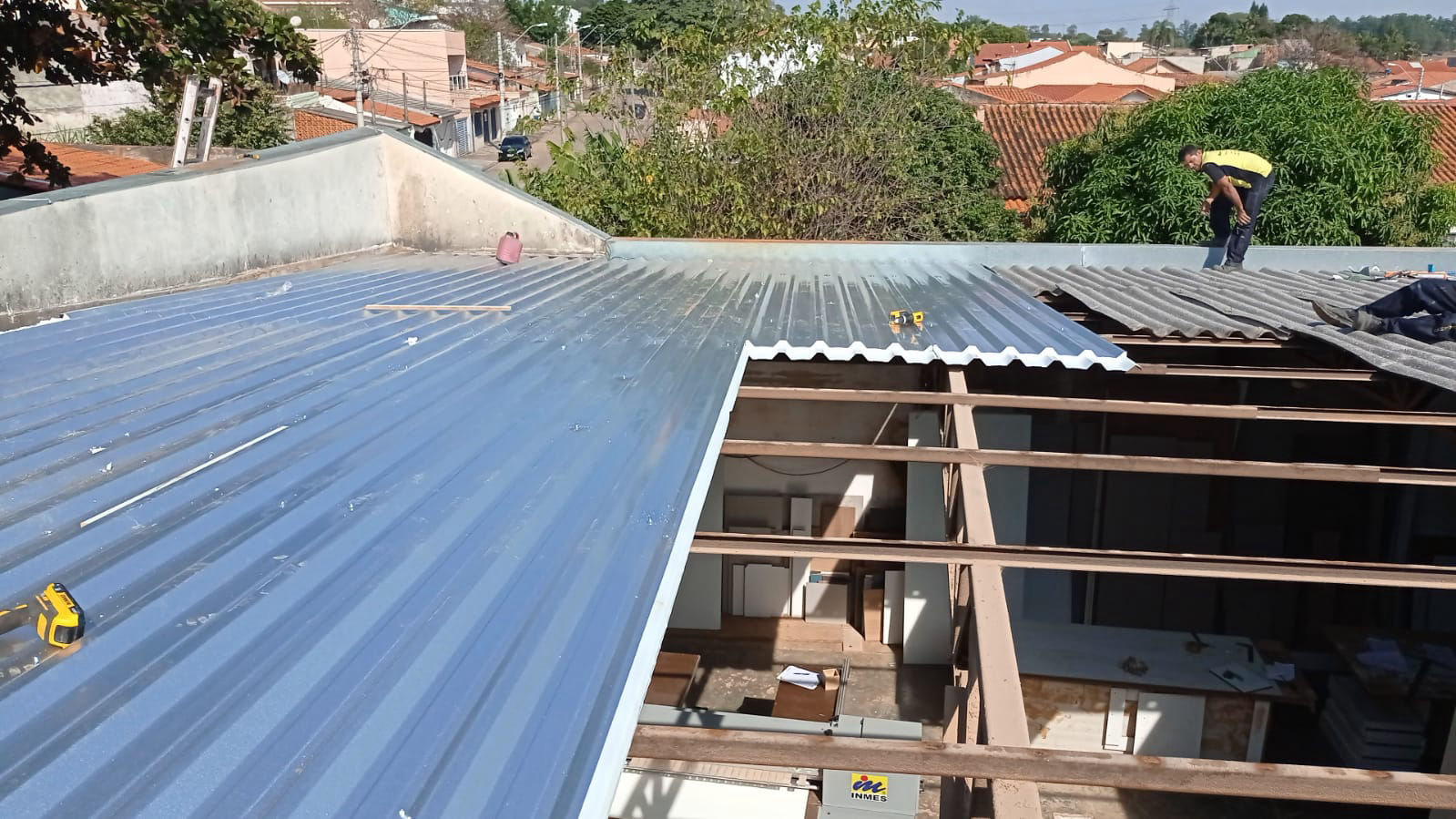 empresa especializada em calhas telhados estruturas metalicas steel frame coifas dutos pingadeiras